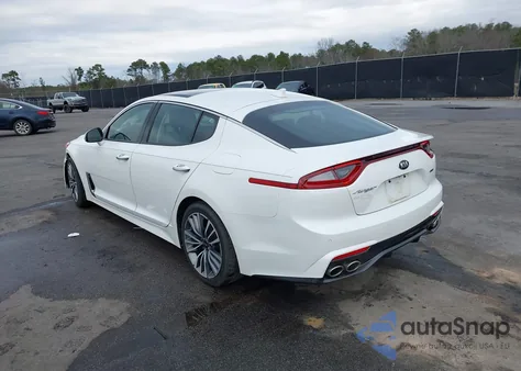 2019 Kia Stinger Premium из США, поврежденный, VIN KNAE25LA2K6063714